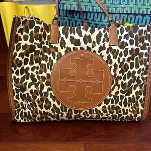 Tory Burch leopard canvas and leather bag. Ideal condition! Like new!
